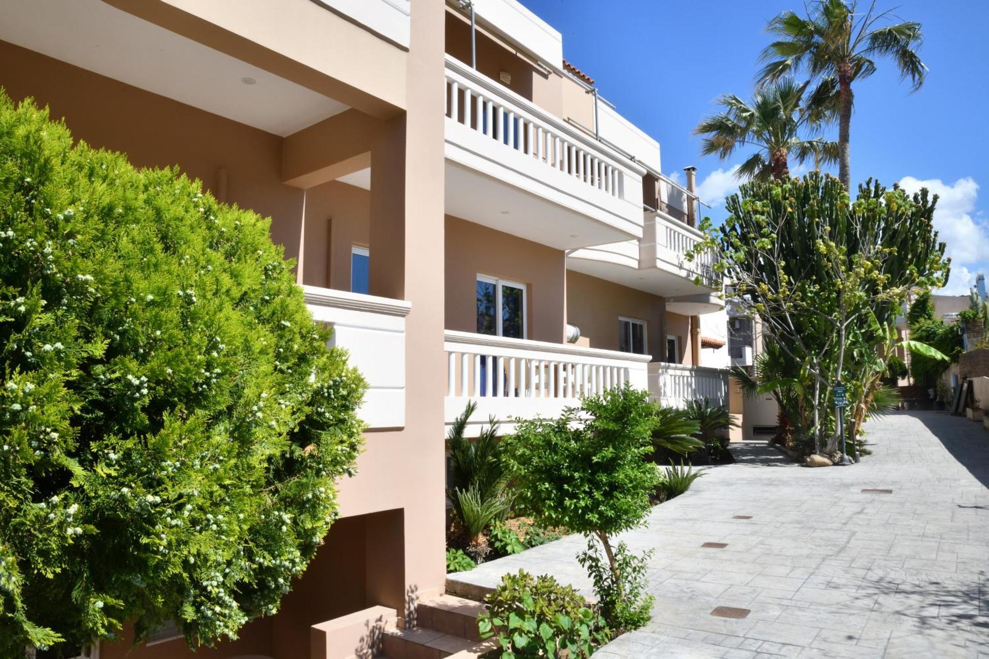 Akatos Hotel Agia Marina  Екстер'єр фото