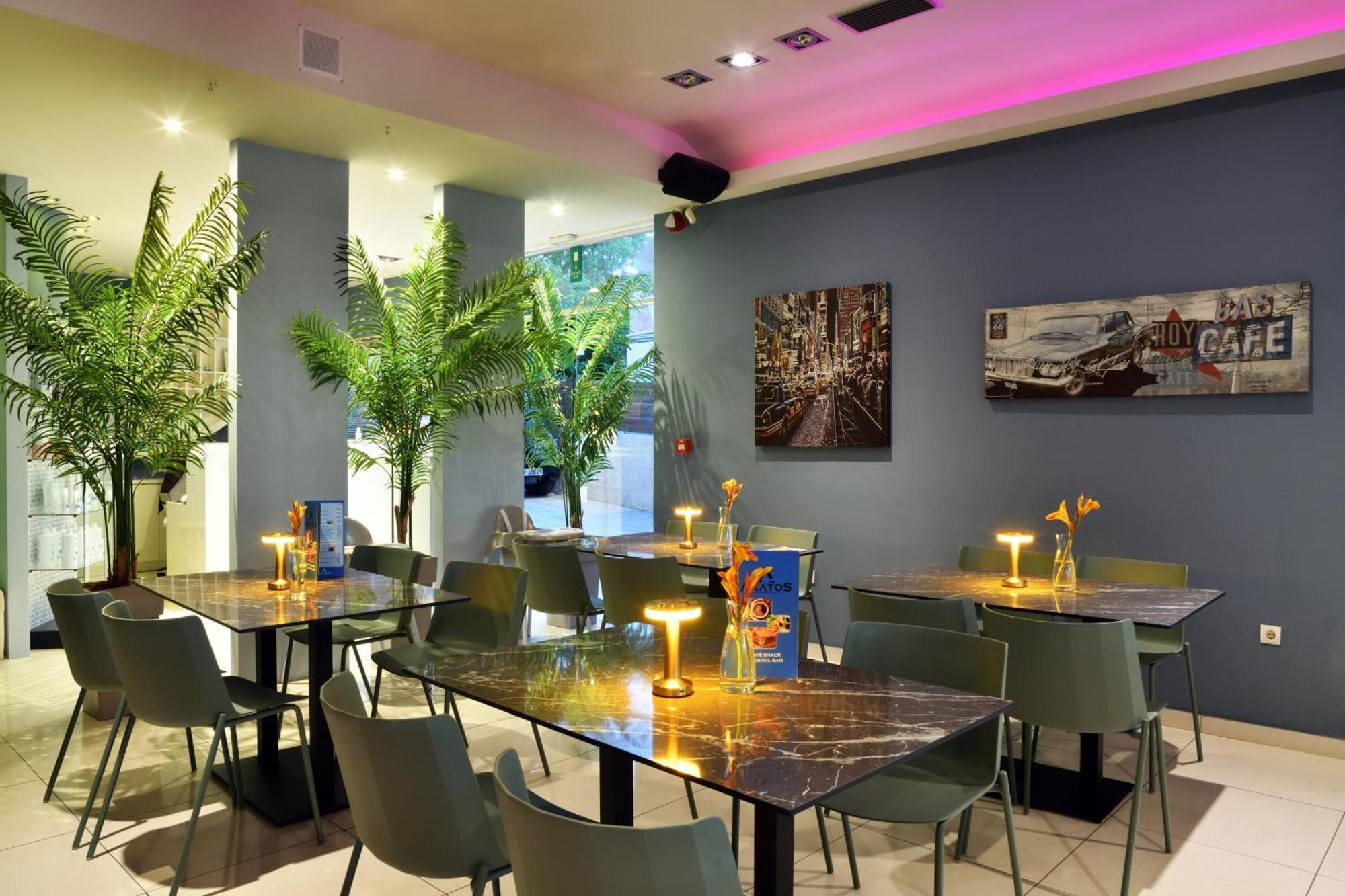 Akatos Hotel Agia Marina  Екстер'єр фото