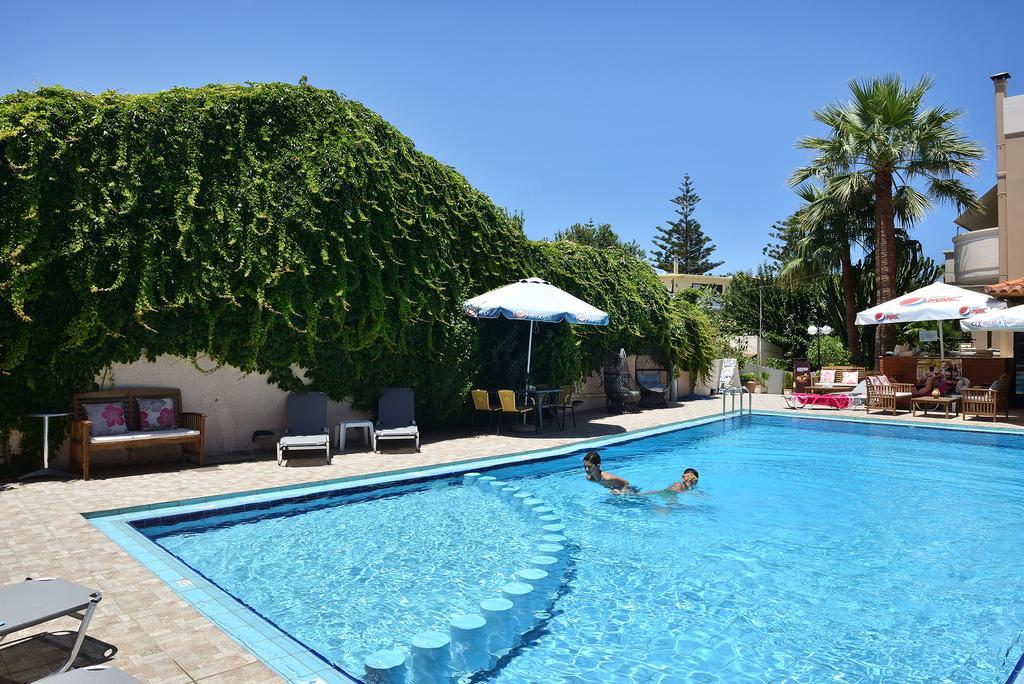 Akatos Hotel Agia Marina  Екстер'єр фото