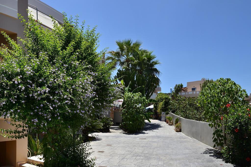 Akatos Hotel Agia Marina  Екстер'єр фото
