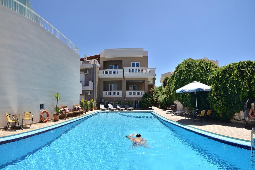 Akatos Hotel Agia Marina  Екстер'єр фото